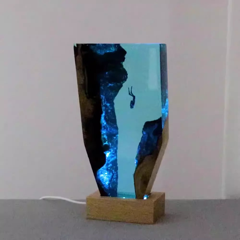 Resin Ocean w Diver Wood Marine Lamp