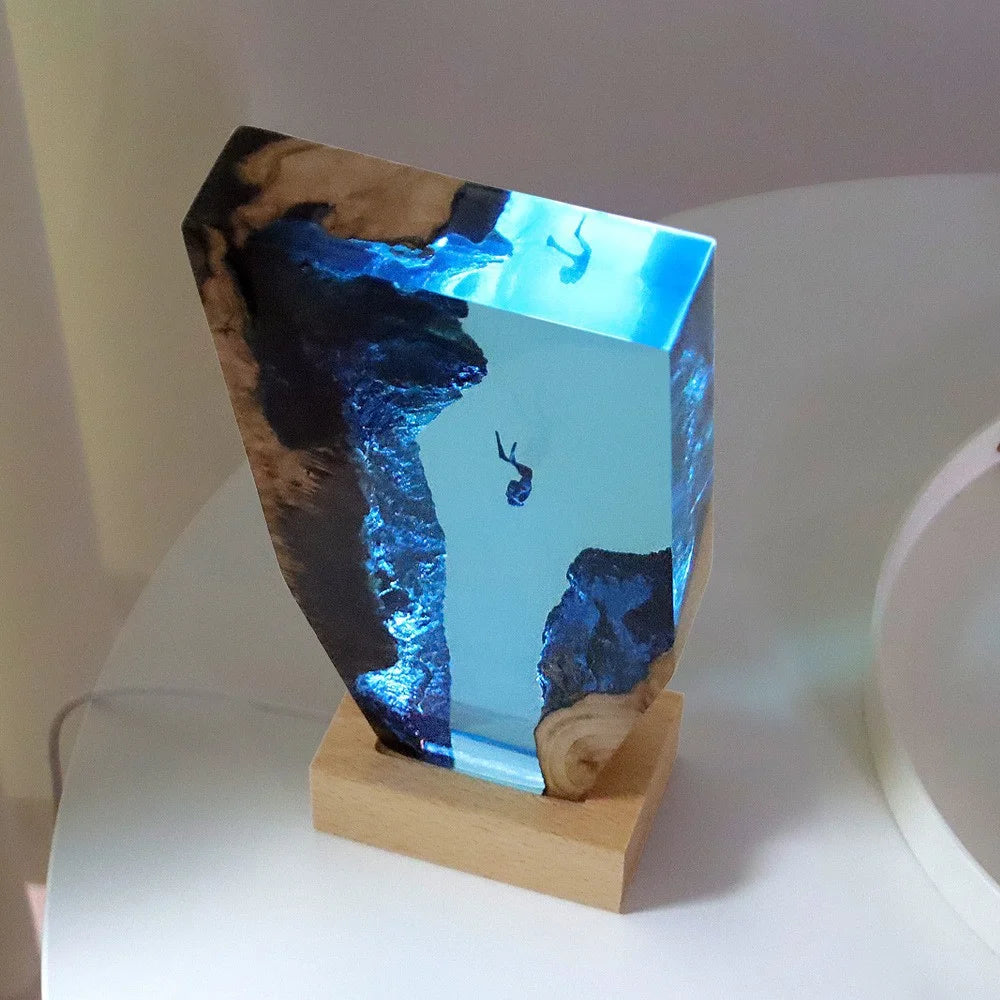 Resin Ocean w Diver Wood Marine Lamp