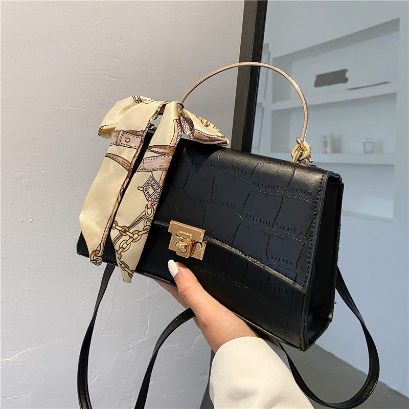 Pretty Bow Crossbody Handbag