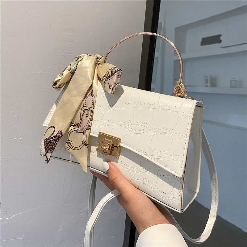Pretty Bow Crossbody Handbag