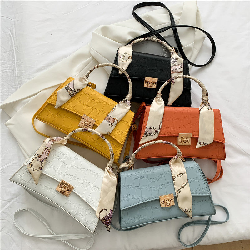 Pretty Bow Crossbody Handbag